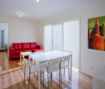 5-bedroom shared house, Finch St - Photo 5