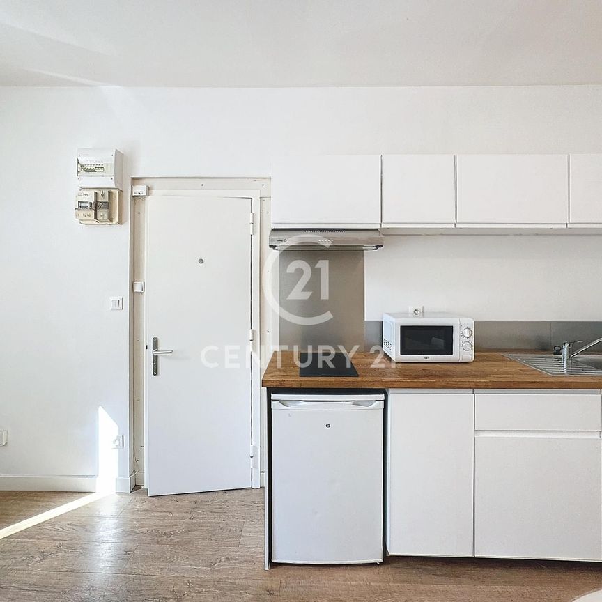 Appartement 1 pièces 19m2 MARSEILLE 10EME 630 euros - Photo 1