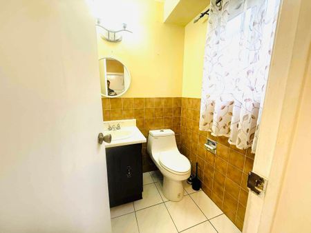 For Lease - 85 Simmons Boulevard, Brampton, Ontario - Photo 5