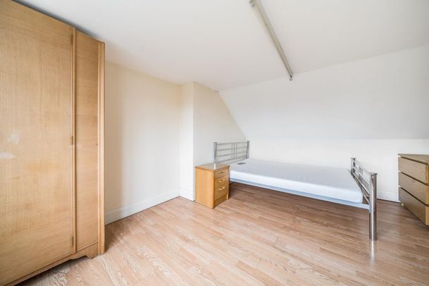 5 bedroom semi-detached house to rent - Photo 1