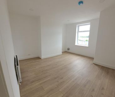 4 bedroom terraced house to rent - Photo 4