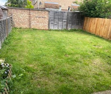 2 bedroom semi-detached house to rent - Photo 3