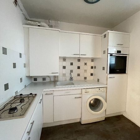 Location Appartement 2 pièces 38m² BOIS GUILLAUME 76230 - Photo 3