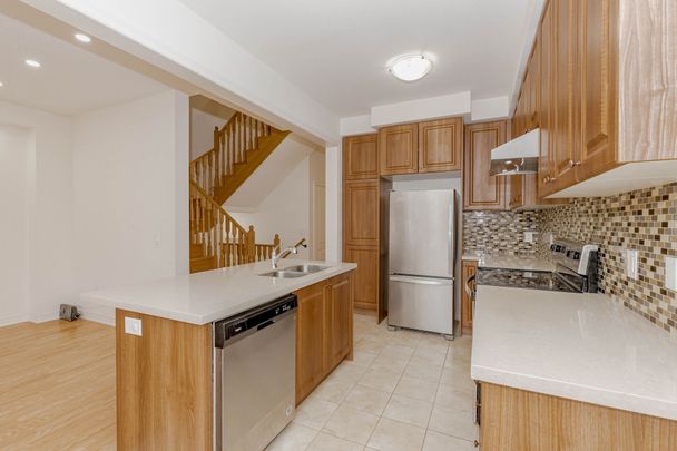 For Lease - 1533 Carr Landing, Milton, Ontario - Photo 1