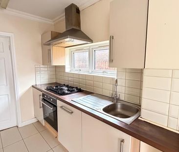 3 bedroom terraced house to rent - Photo 6