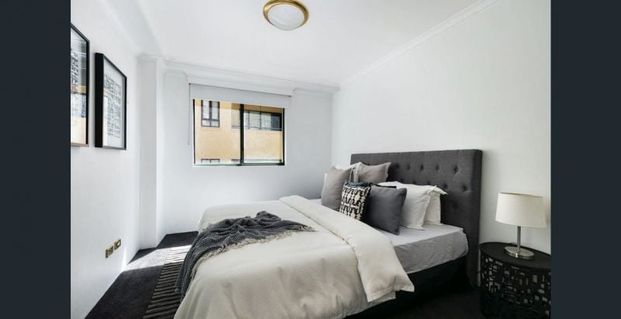 IMMACULATE ONE BEDROOM WITH AIRCON AND TERRACE BALCONY - Photo 1
