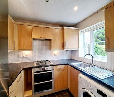 2 bedroom semi-detached house to rent - Photo 5