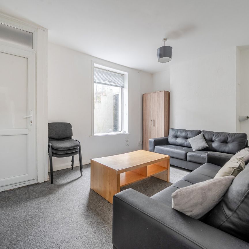 5 bedroom terraced house to rent - Photo 1