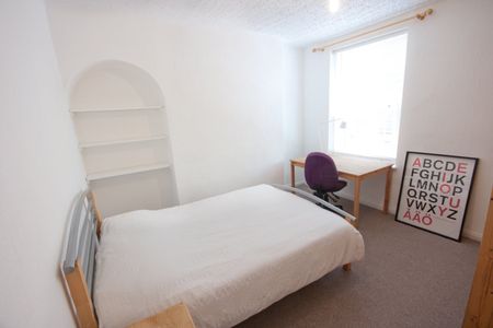 4 Bed Detached House, North Sherwood Street Students, NG1 - Photo 3