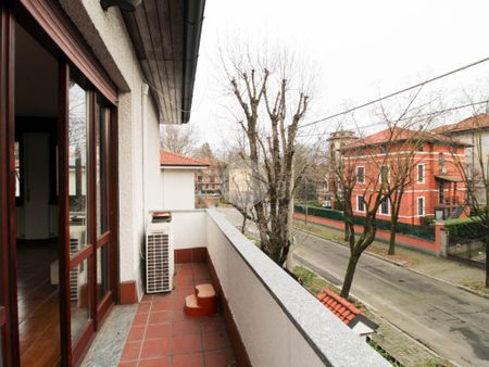 Porzione di bifamiliare in affitto - Photo 4