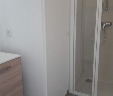 location Appartement T2 DE 40.4m² À VILLEURBANNE - Photo 1