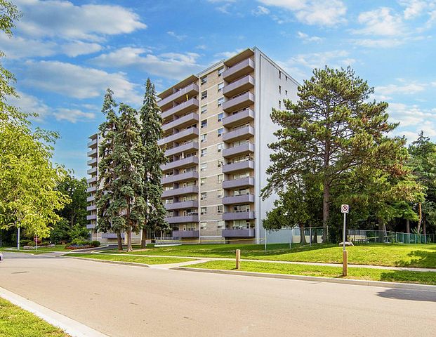 Cresswell Court Apartments | 3050 Glencrest Road, Burlington - Photo 1