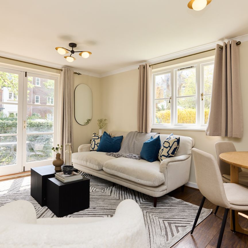 Brompton Park Crescent, SW6 - Photo 1