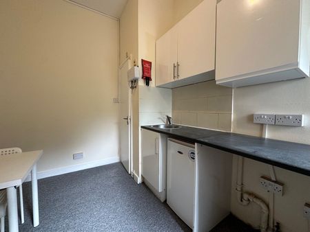 Studio Flat, Hampden Road, N8 - Photo 3