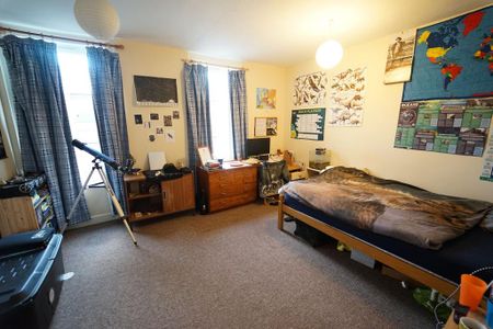 5 bedroom house to rent - Photo 2