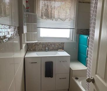 NEAT & TIDY - Photo 5