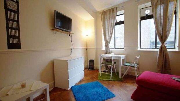 Dudley Court, Marble Arch, W1H - Photo 1
