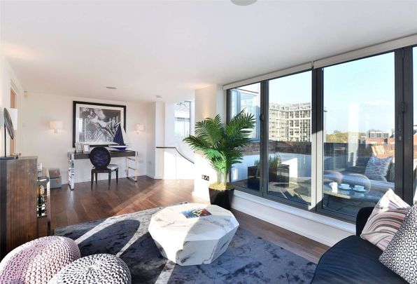 Penthouse apartment with three spacious bedrooms, within this modern building in the heart of Kensington. - Photo 1