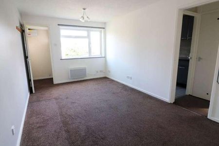 Repton Close, Luton, Bedfordshire, LU3 - Photo 3