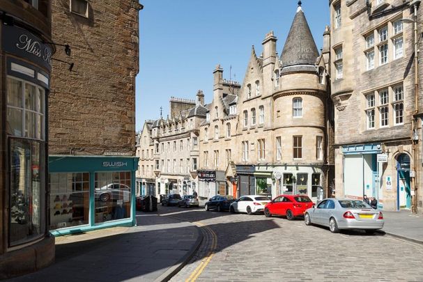 3 bedroom flat to rent - Photo 1