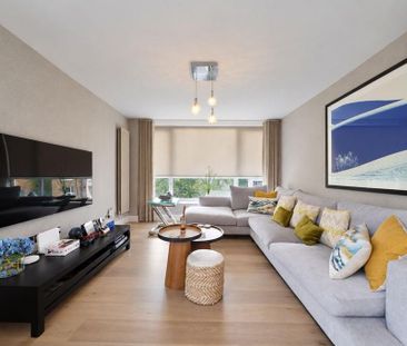 3 bedroom flat to rent - Photo 3