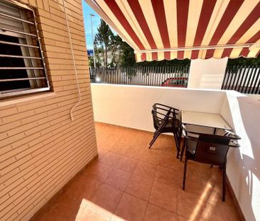 Alquiler de piso en Punta Prima - Photo 4