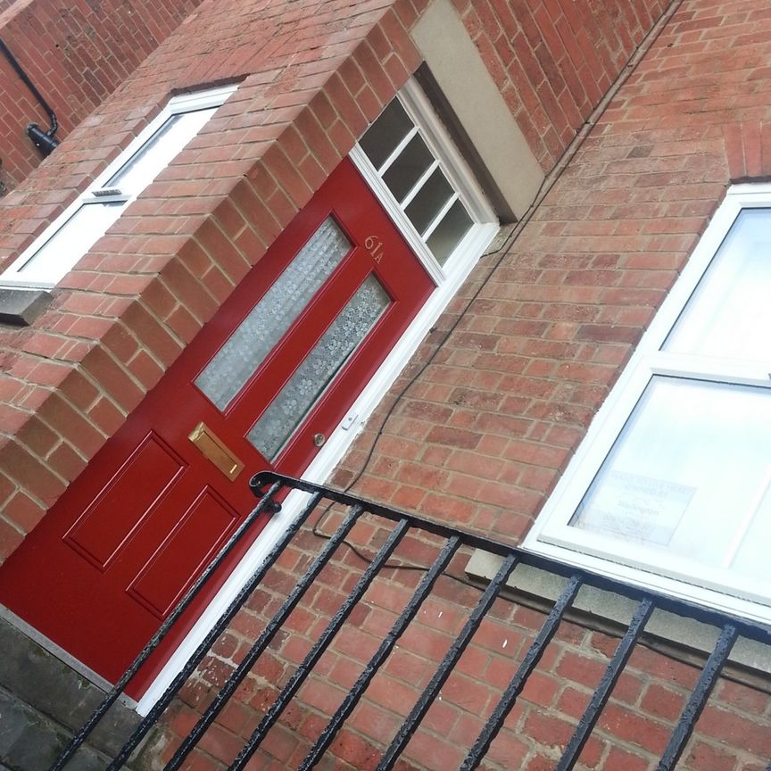 2 Bedroom Terraced To Rent in Nottingham - Photo 1