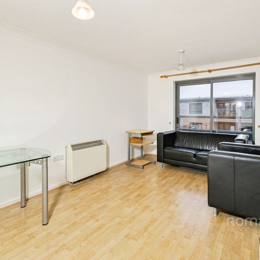 1 bedroom apartment to rent - Photo 1