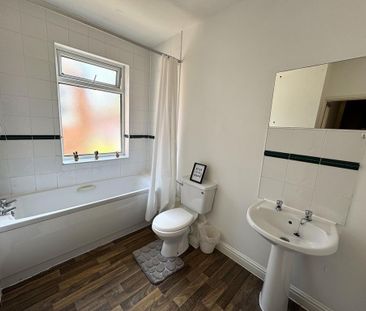 1 bedroom bedsit to rent - Photo 5