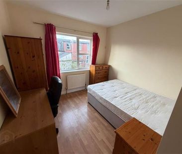 Apt 8, Fitzwilliam Square, Off Rugby Avenue, Belfast, BT7 1JH - Photo 1