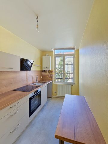 Location Appartement 2 pièces 45m² LIGNY EN BARROIS 55500 - Photo 3