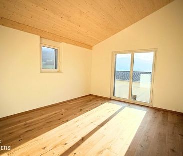 Superb twin house with valley view - Photo 1