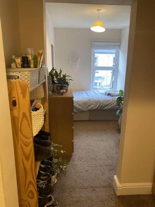 Contemporary Bed House // Jul, LN1 - Photo 1