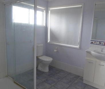 Iconic Marcoola Beach House - 50 meters to the surf!! - Photo 2