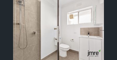 North-facing Spacious One Bedroom Apartment - Photo 3