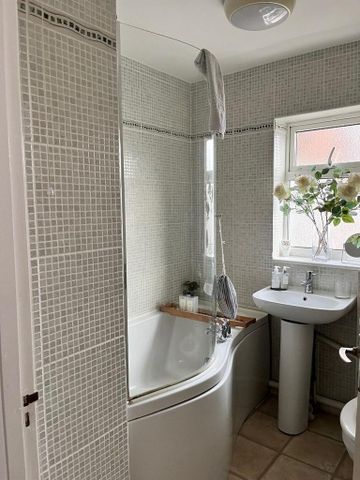 2 bedroom maisonette to rent - Photo 5