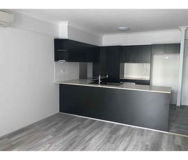 UPDATED 2 BEDROOM UNIT - DON'T MISS OUT ! - Photo 6