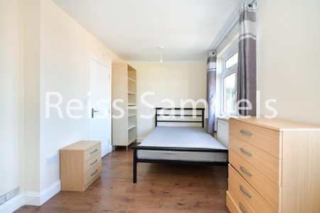 3 bedroom apartment to rent - Photo 3