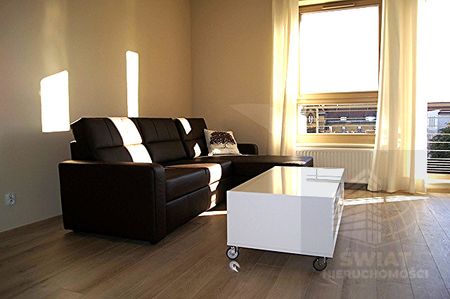 APARTAMENT 2 POKOJE Z GARAŻEM - Zdjęcie 4