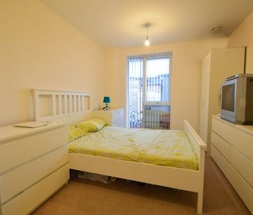 Windsor Road, Slough, Berkshire,SL1 - Photo 2