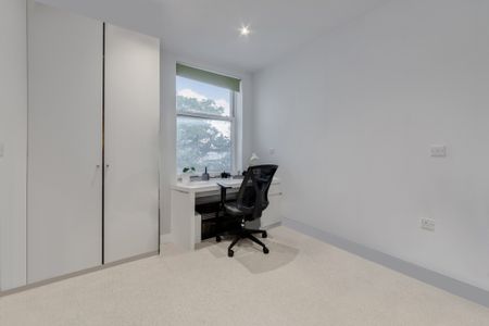 240 Lordship Lane, London, SE22 - Photo 4