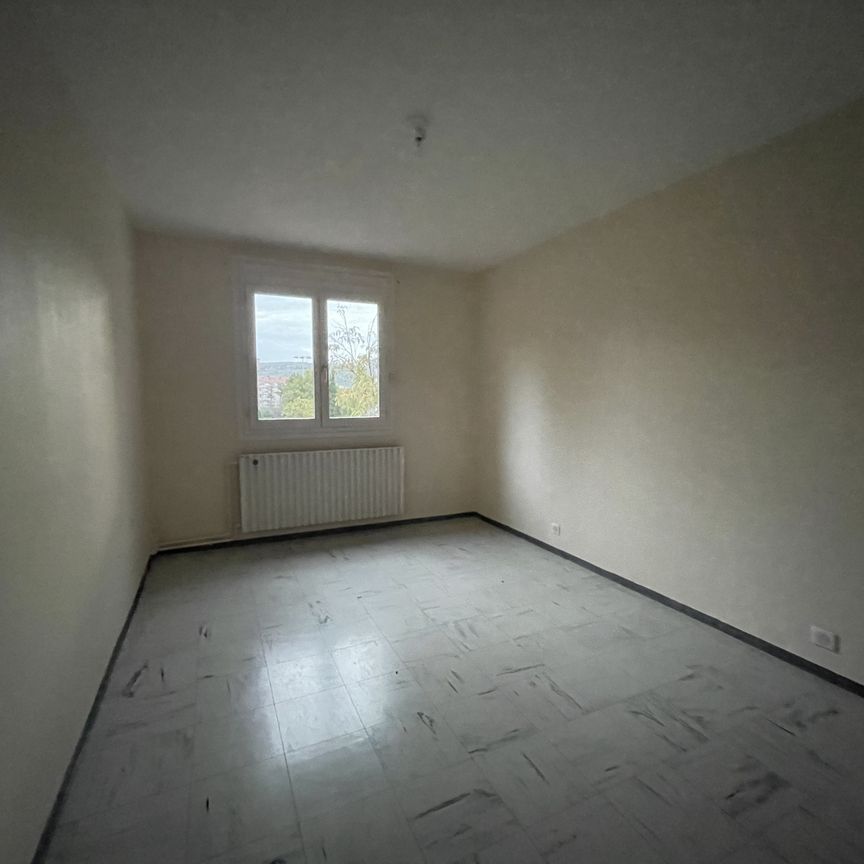 Location Appartement 3 pièces 66m² RIOM 63200 - Photo 1