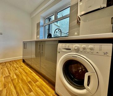 4 bedroom terraced house to rent - Photo 4