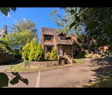 3 bedroom detached house to rent - Photo 4