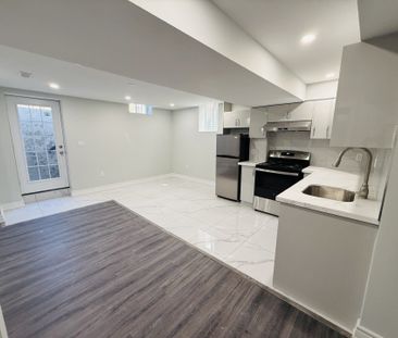 For Lease - 10 Bons Avenue, Clarington, Ontario - Photo 3