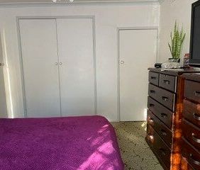 Croydon North - Photo 2