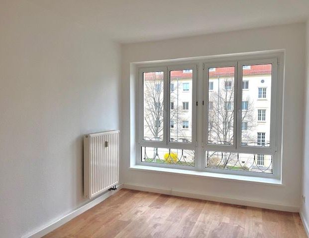 Wunderschön - renovierte 3R.-Whg. mit Balkon - Jetzt zuschlagen - Photo 1