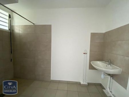 Location Appartement 1 pièce 22m² LE TAMPON 97430 - Photo 2