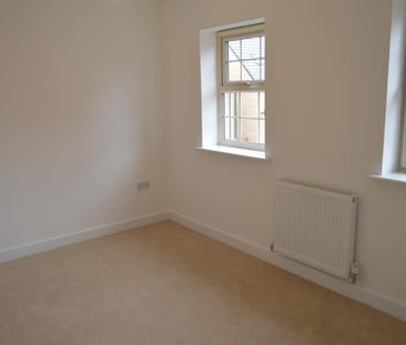 Sundew Avenue, Featherstone - Photo 5