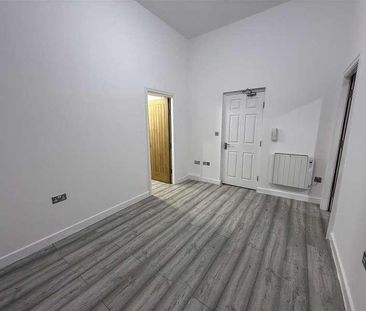 St. Georges Street, Bolton, BL1 - Photo 5